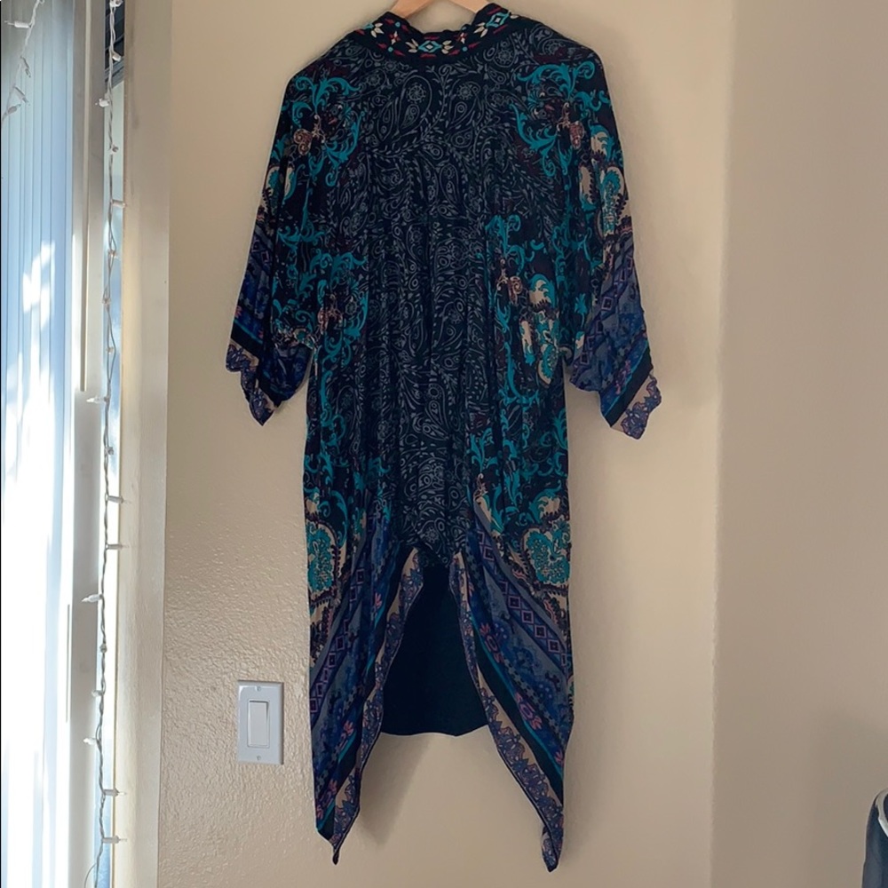 Patterned Duster - Picture 2 of 5